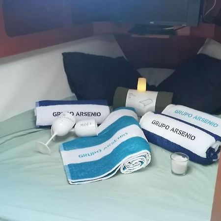 Boat-Apartamento Flotante Cadiz.. La Juanita Arroyo エクステリア 写真