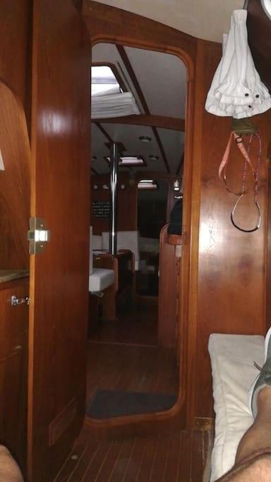 Boat-Apartamento Flotante Cadiz.. La Juanita Arroyo エクステリア 写真