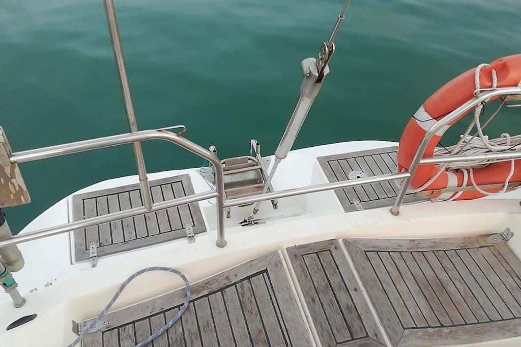 Boat-Apartamento Flotante Cadiz.. La Juanita Arroyo エクステリア 写真