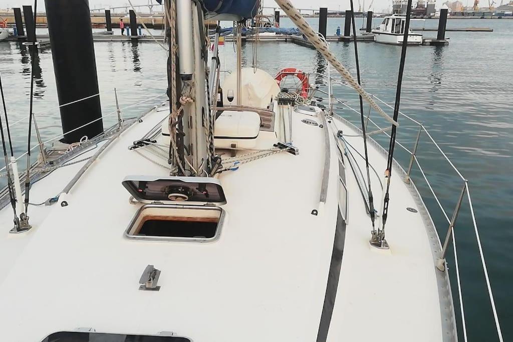 Boat-Apartamento Flotante Cadiz.. La Juanita Arroyo エクステリア 写真